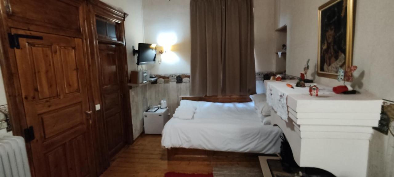 Guesthouse Kazakou ดีมิตซานา ภายนอก รูปภาพ