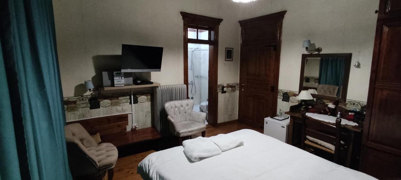Guesthouse Kazakou ดีมิตซานา ภายนอก รูปภาพ