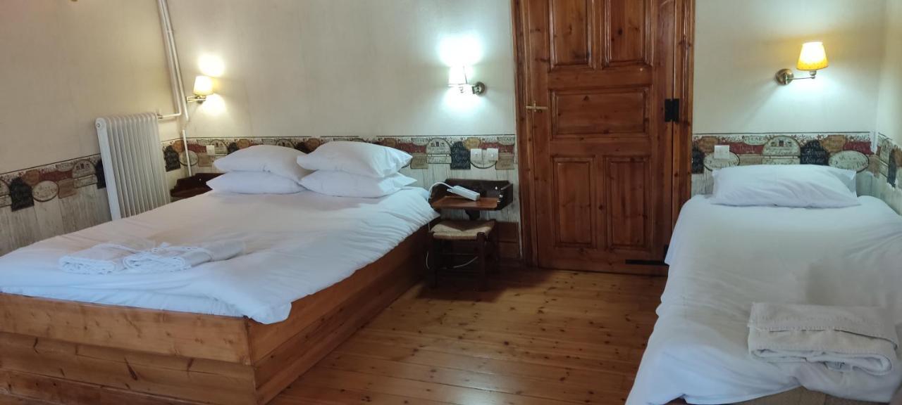 Guesthouse Kazakou ดีมิตซานา ภายนอก รูปภาพ